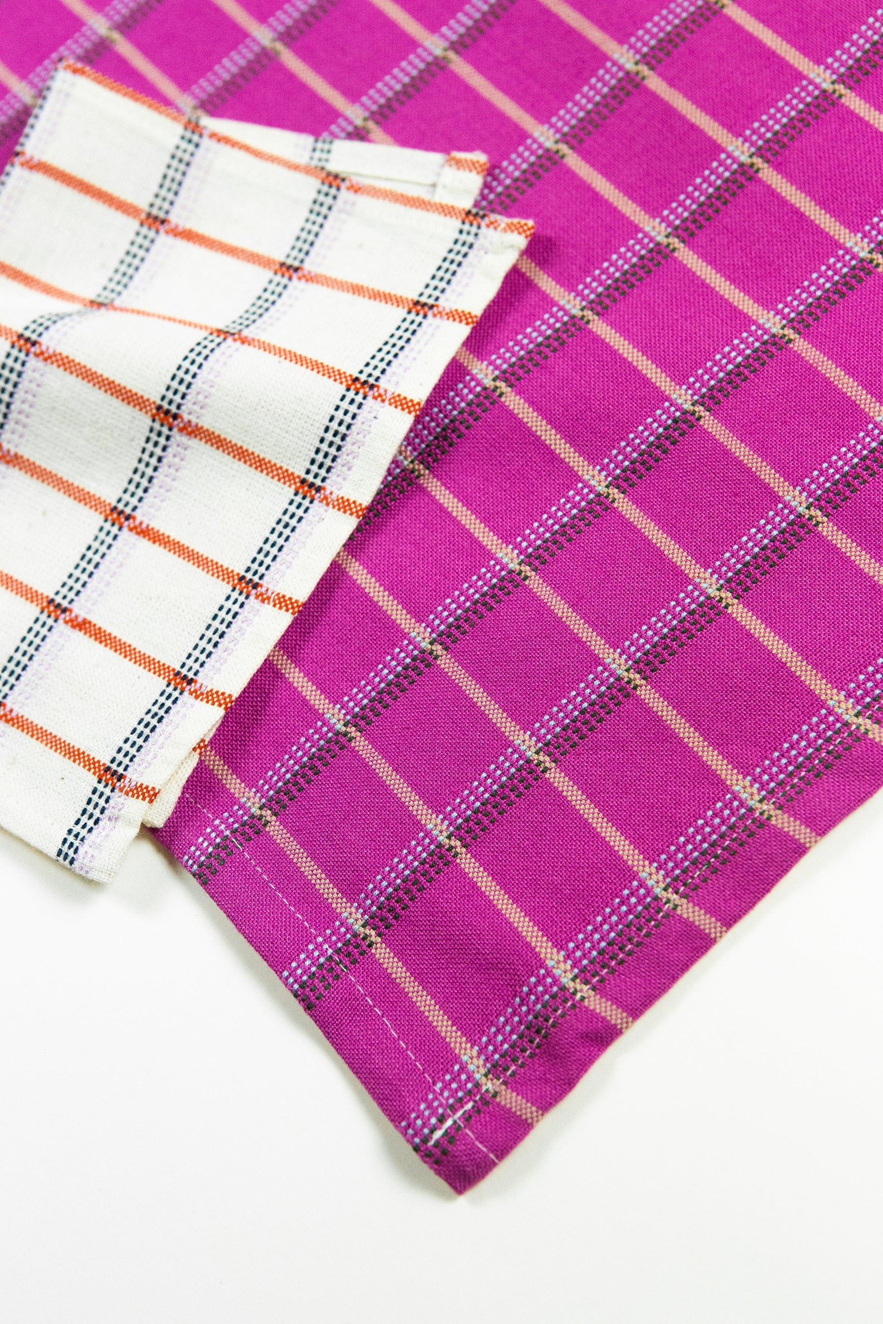San Lucas Plaid Pink Table Runner