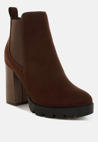 Sonia Block Heeled Chelsea Boots
