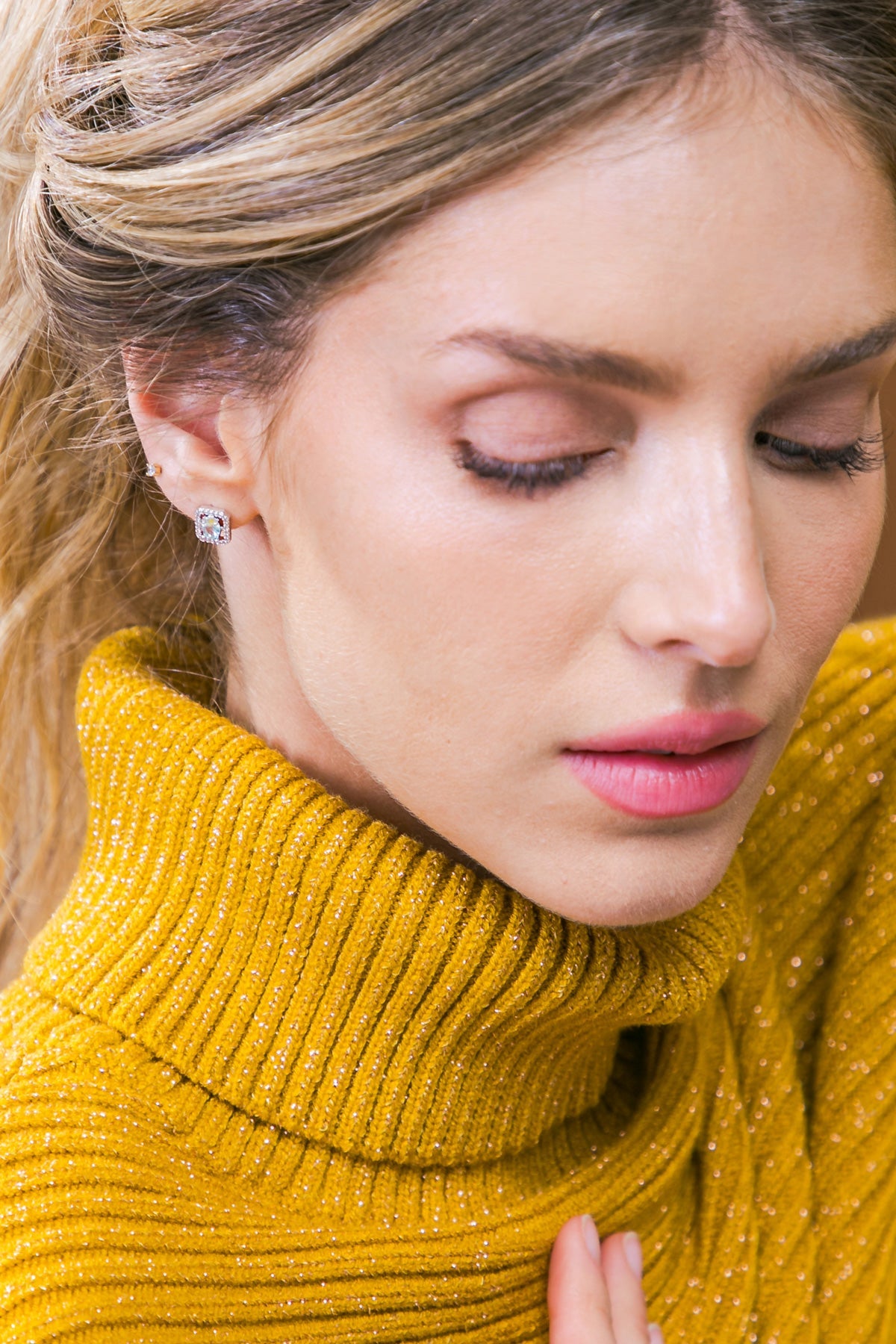 HALO ZIRCONIA ROUND EARRINGS - By Baano