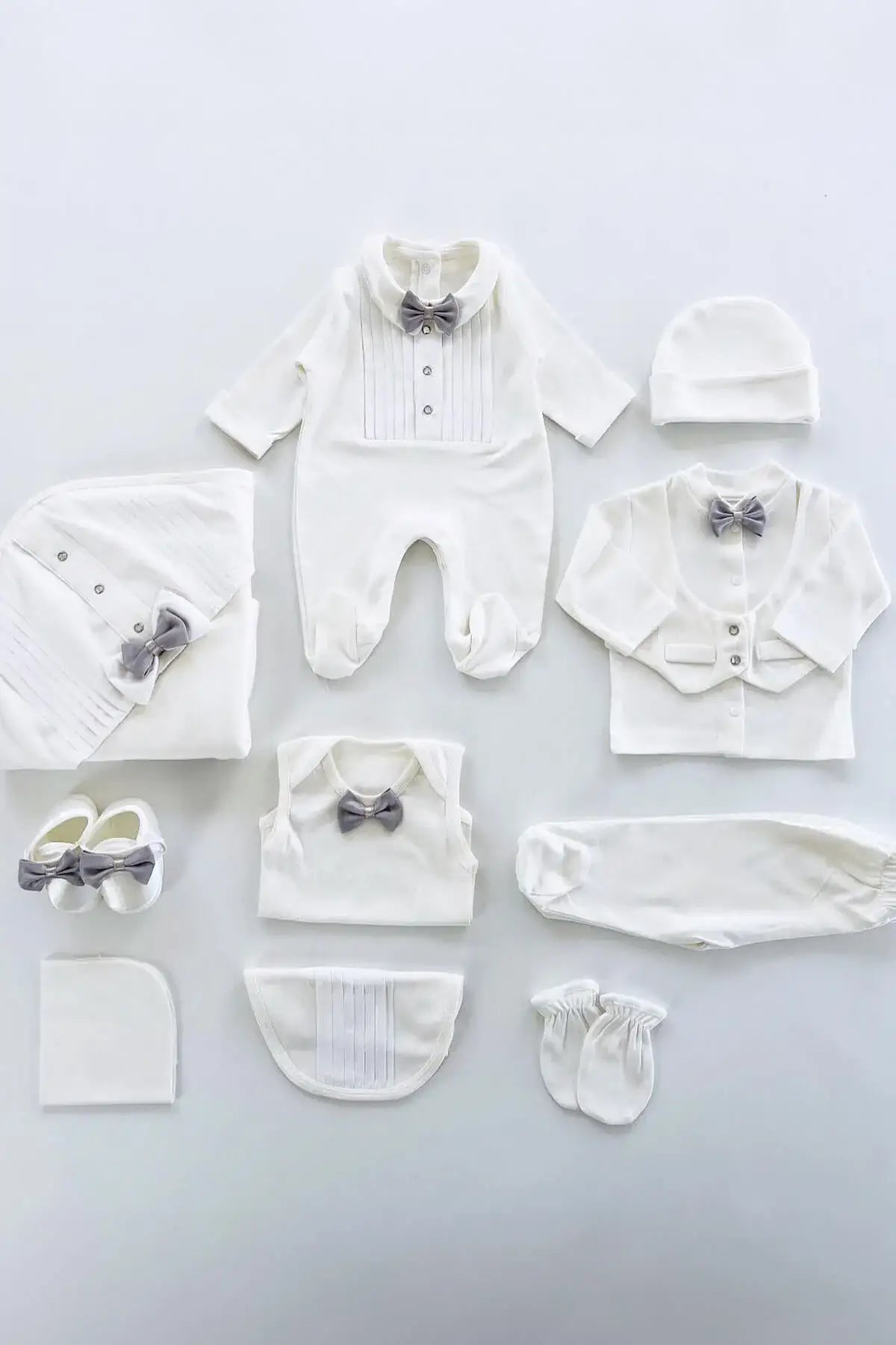 William Newborn White Coming Home Set (10 pcs) - By Baano
