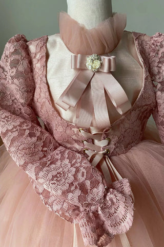 Glamourous Grace
