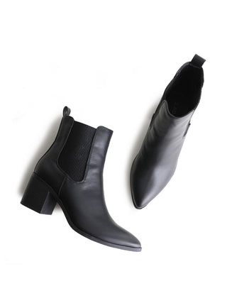 Andi | Black