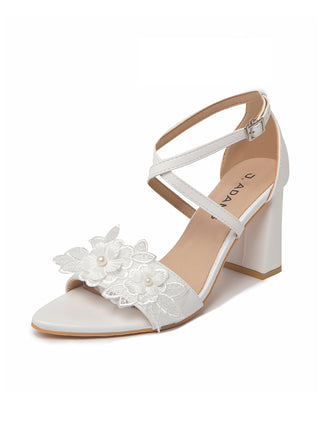 Anna | White