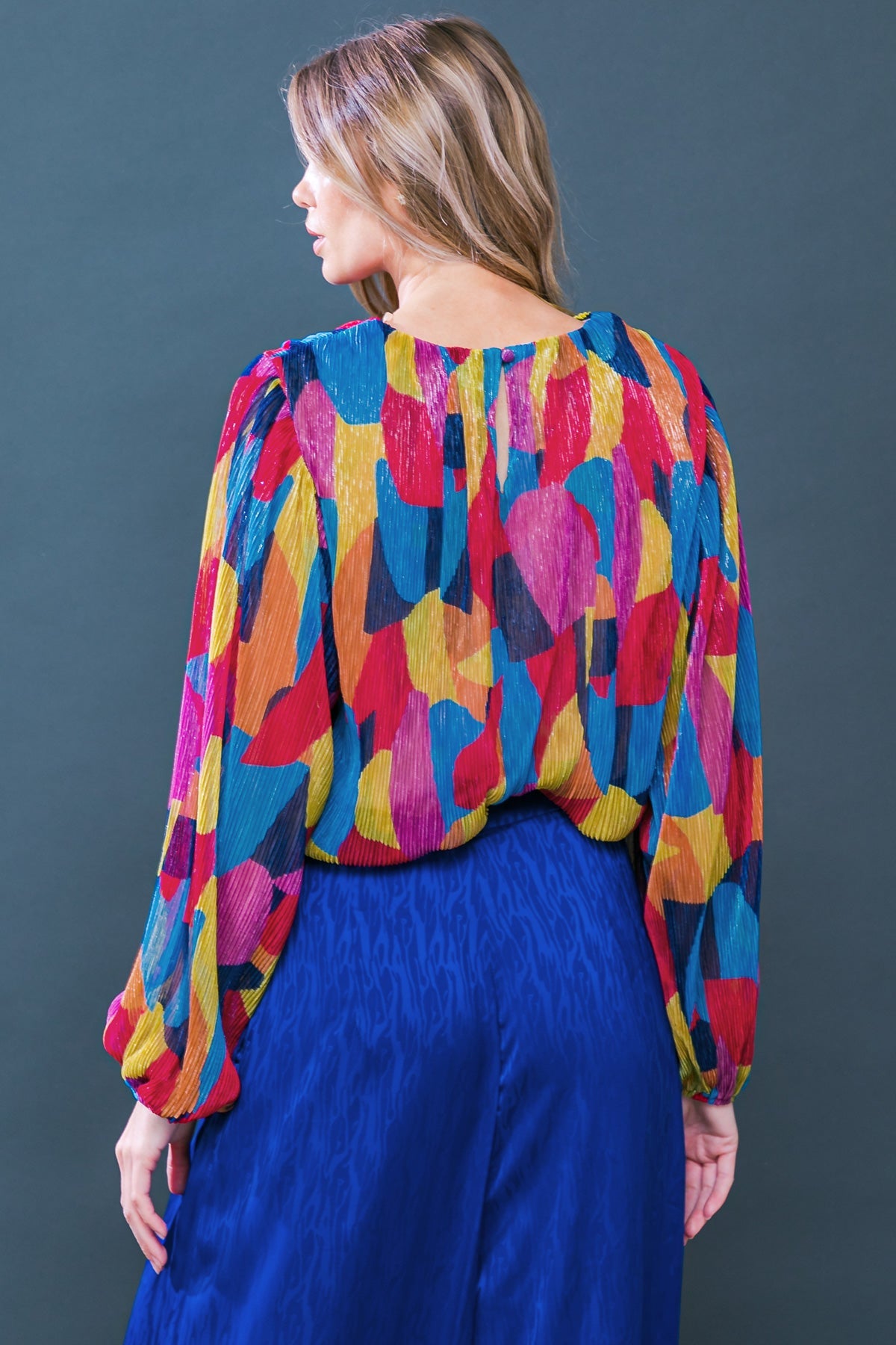 FEELING DELIGHTFUL WOVEN TOP - By Baano