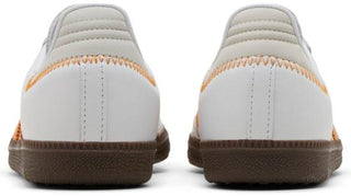 Sneakers - By Baano