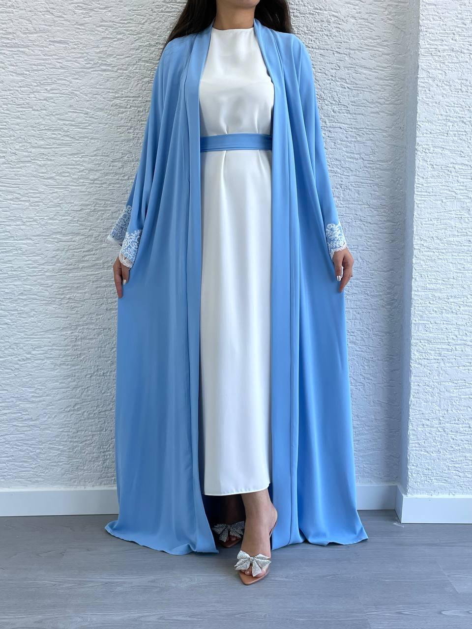 Dazzling Two-Piece Lace Sleeve Abaya - Glamourous Grace