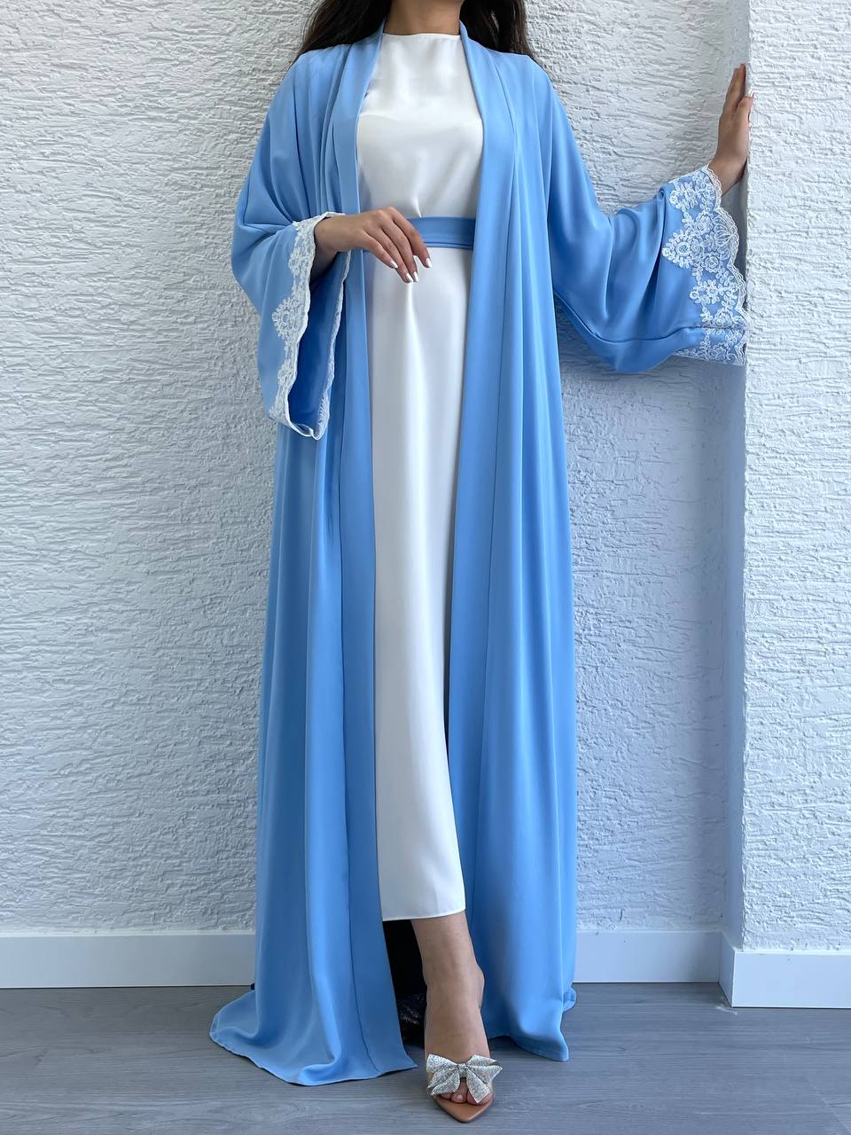 Dazzling Two-Piece Lace Sleeve Abaya - Glamourous Grace