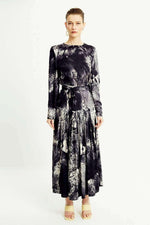 Long Maxi Dress with Sleeves and Side Pocket - By Baano