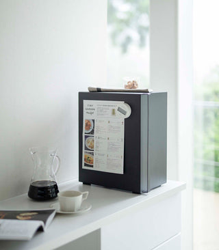 Bread Box - Vertical - Steel - By Baano