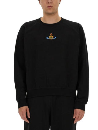 Long-sleeved t-shirt