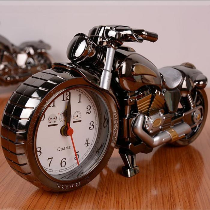 Creative Motorcycle Motorbike Pattern Non Ticking Analog Alarm Clock  Alarm Clock Desk Clock Creative Home Birthday Gift Cool Clock Stevvex