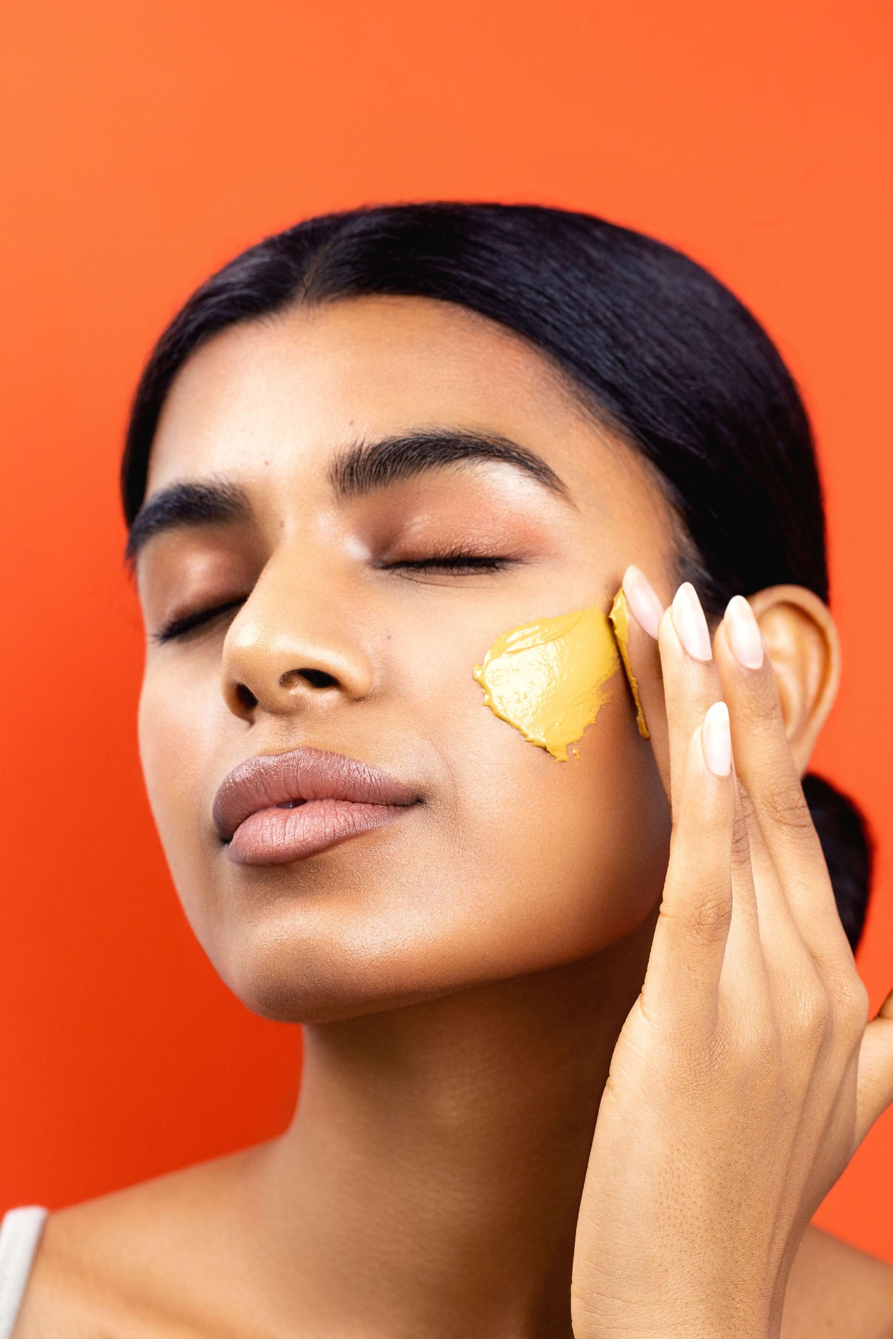 Turmeric + Vitamin C Clay Mask