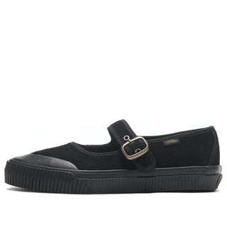 Flat shoes