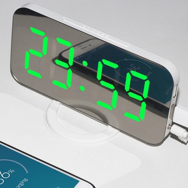 Digital Alarm Clock Desk Table Clock  3 Alarm Sounds Adjustable Volume Easy Digital Alarm Clock for Kids and Adults Compact Desk & Shelf Clocks for Bedroom Curved LED Screen Alarm Clocks For Kid Bedroom Temperature Snooze Function Home Decor Watch Stevvex