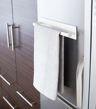 Magnetic Paper Towel Holder - Steel - By Baano