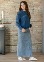 Donna Classic Wash Maxi Denim Skirt