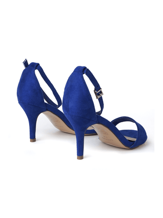Dove | Blue Suede