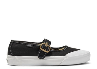 Flat shoes