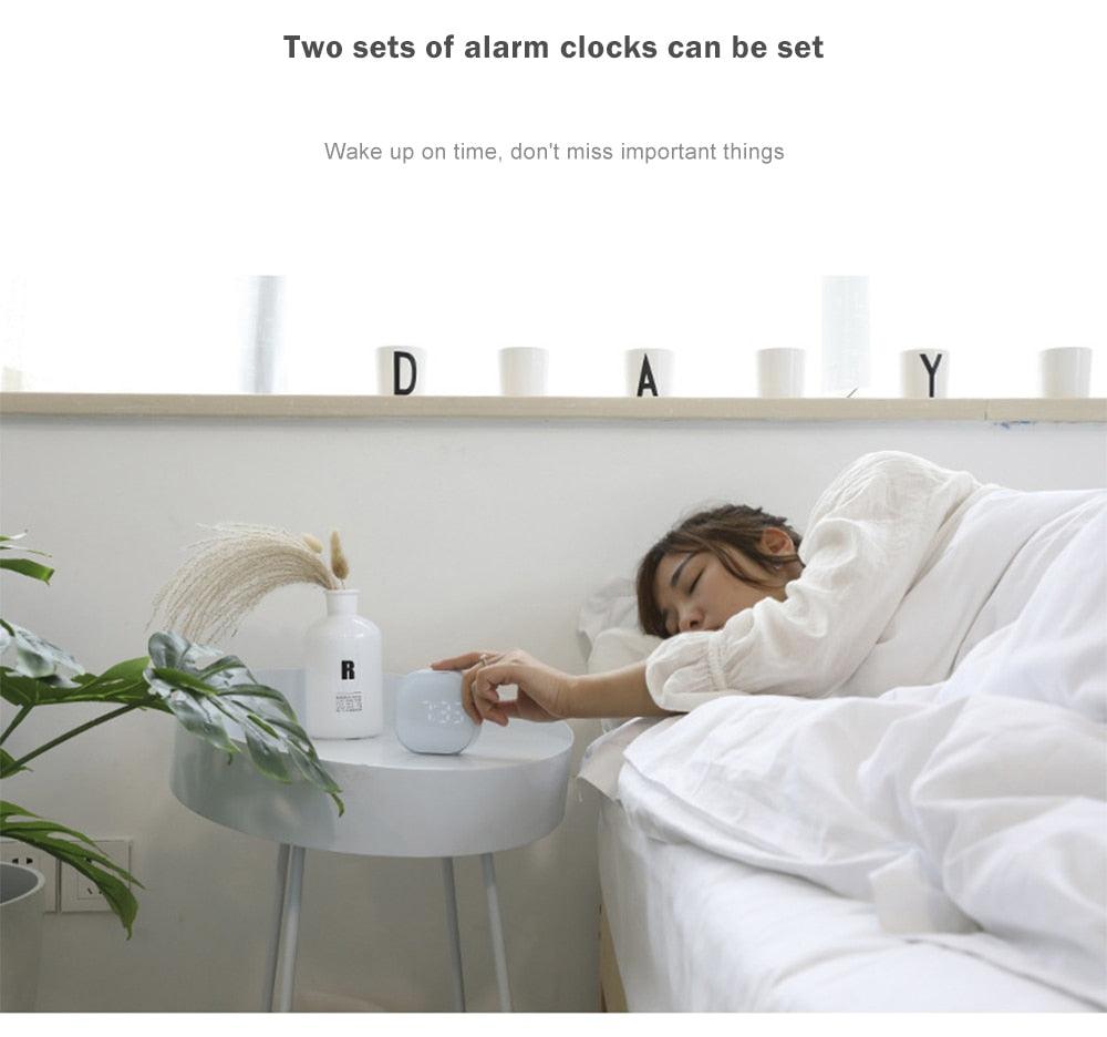 Electronic Square Silent Bedside Alarm Clock Intelligent Temperature Sensing Magnetic Attraction Desk Clock Mini Battery Operated Alarm Clock  Home Decor Stevvex