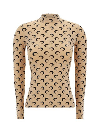 Long -sleeved t -shirt