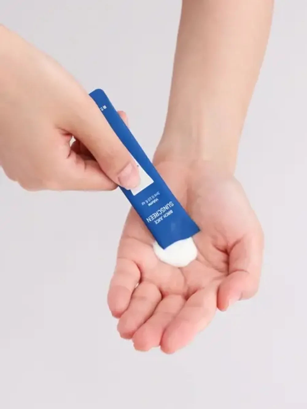 Round Lab Stick Pouch Kit