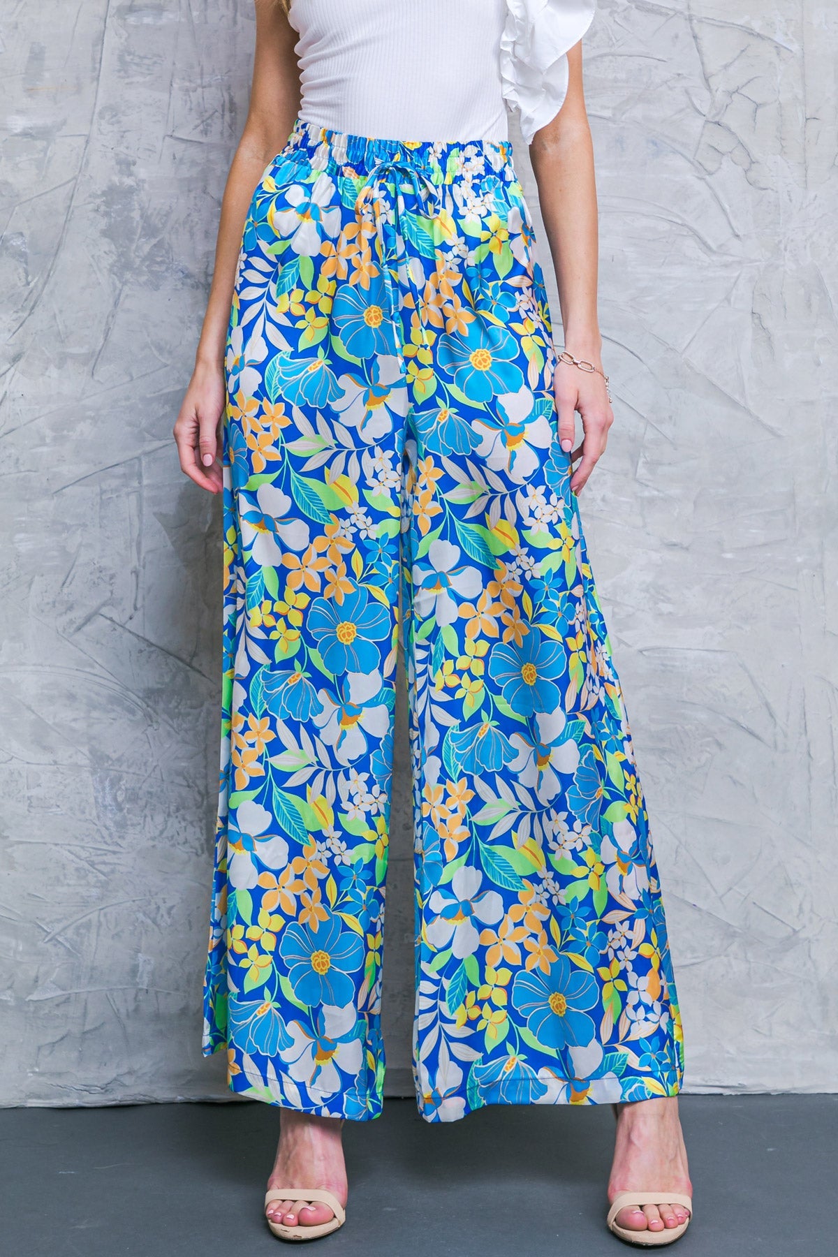 CRUISING THROUGH WOVEN PANTS - By Baano