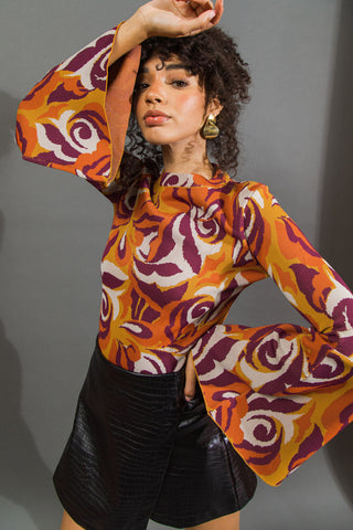 HER FAVORITE FEATURES SWEATER TOP - By Baano