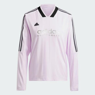 Long -sleeved t -shirt