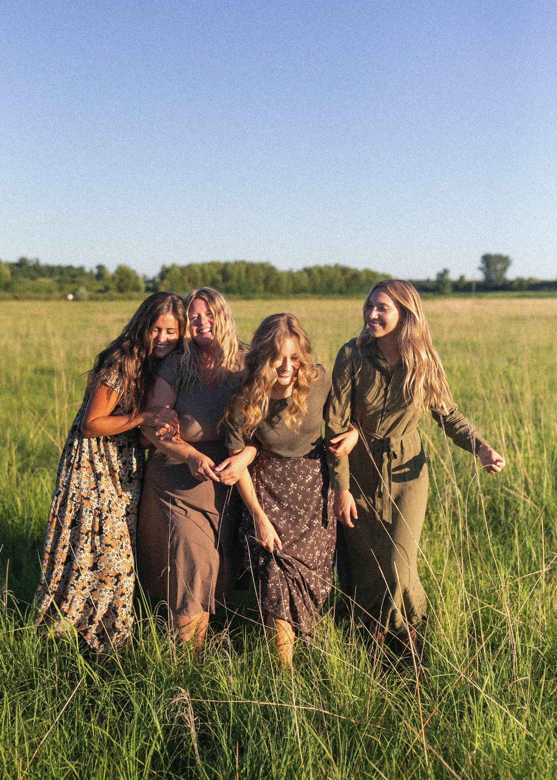 Fiona Floral Maxi Dress - Glamourous Grace