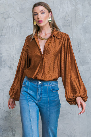 REGAL ROMANCE WOVEN TOP - By Baano