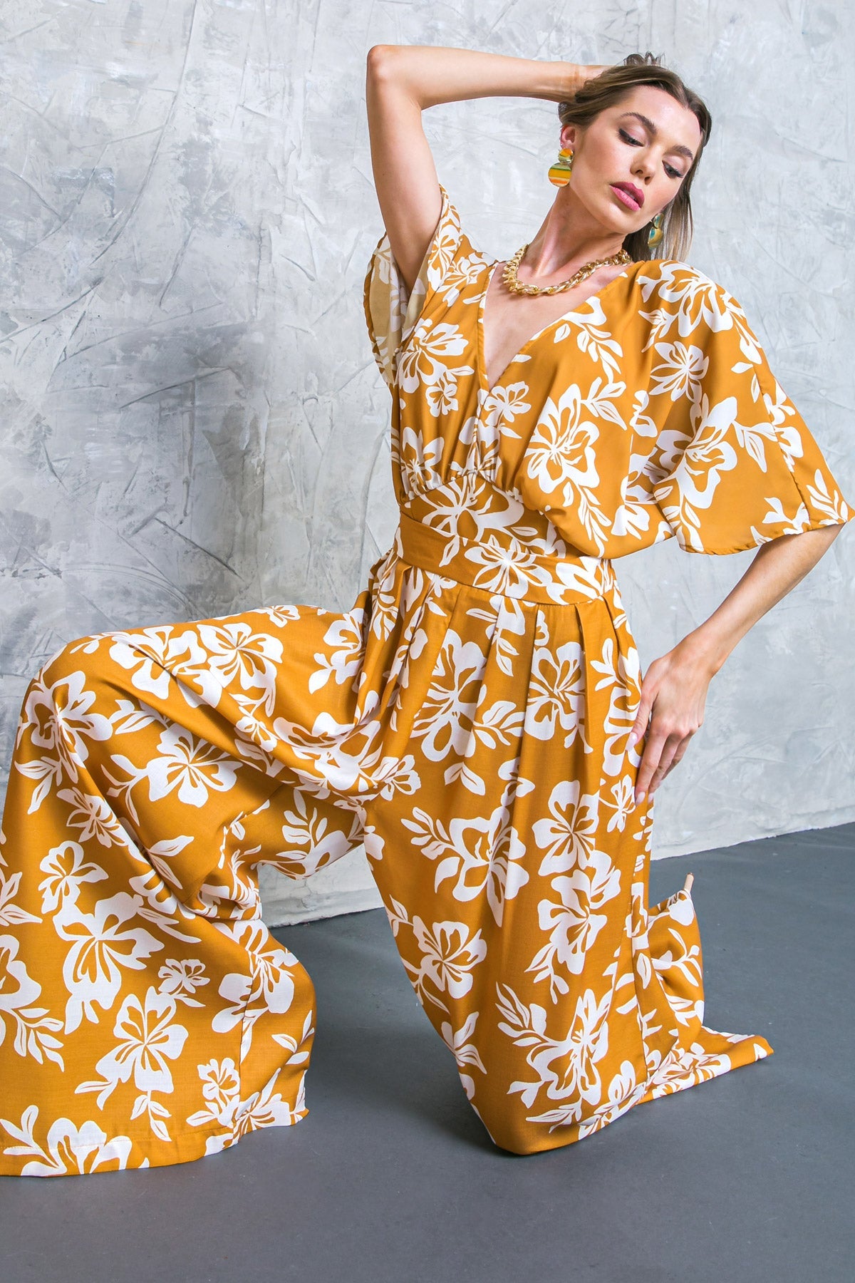 LET THE LIGHT IN BROWN WOVEN PANTS - By Baano