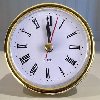 High Quality Vintage Black Metal Art Table Clock Metal Retro Silent Non-Ticking Battery Control Classic Roman dial Small Table Clock for Bedrooms Stevvex