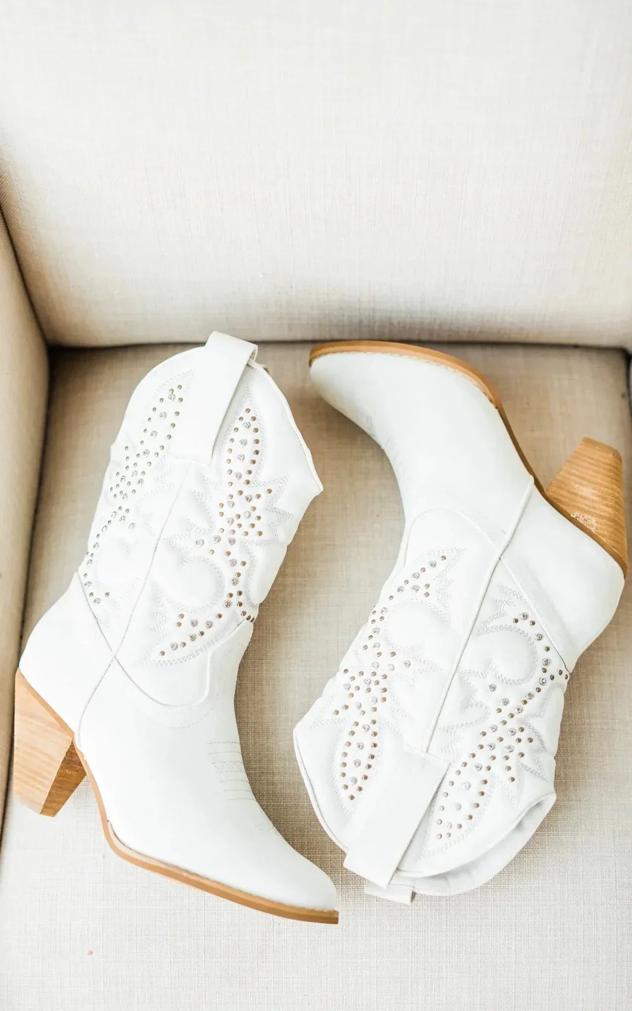 Houston Western Boots in White - Glamourous Grace