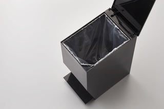 Step Trash Can - By Baano