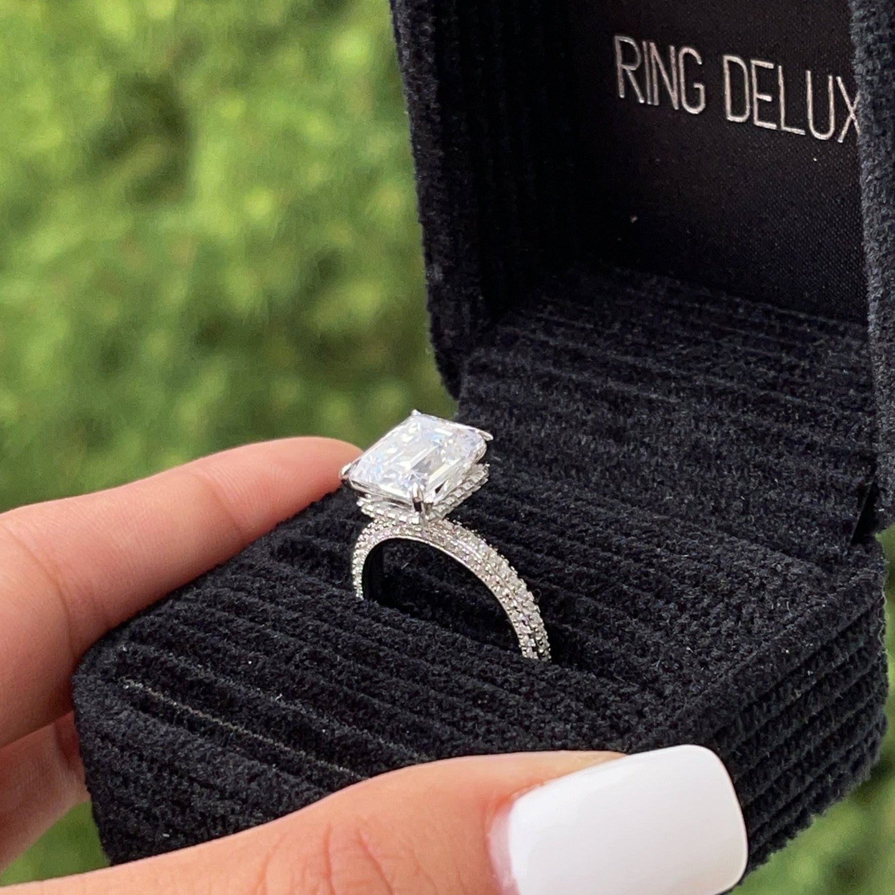 3.0ct Emerald Cut Moissanite Diamond Pavè Three Row Band Engagement Ring Ring Deluxe Fine Jewelry