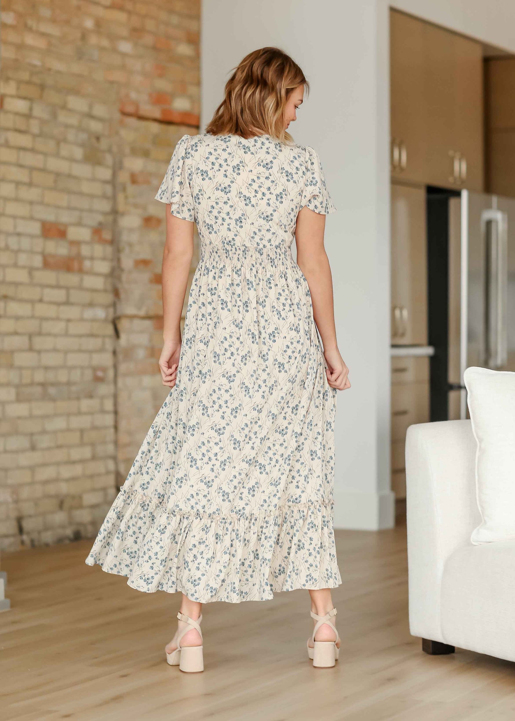 Isabella V-Neck Floral Maxi Dress - Glamourous Grace