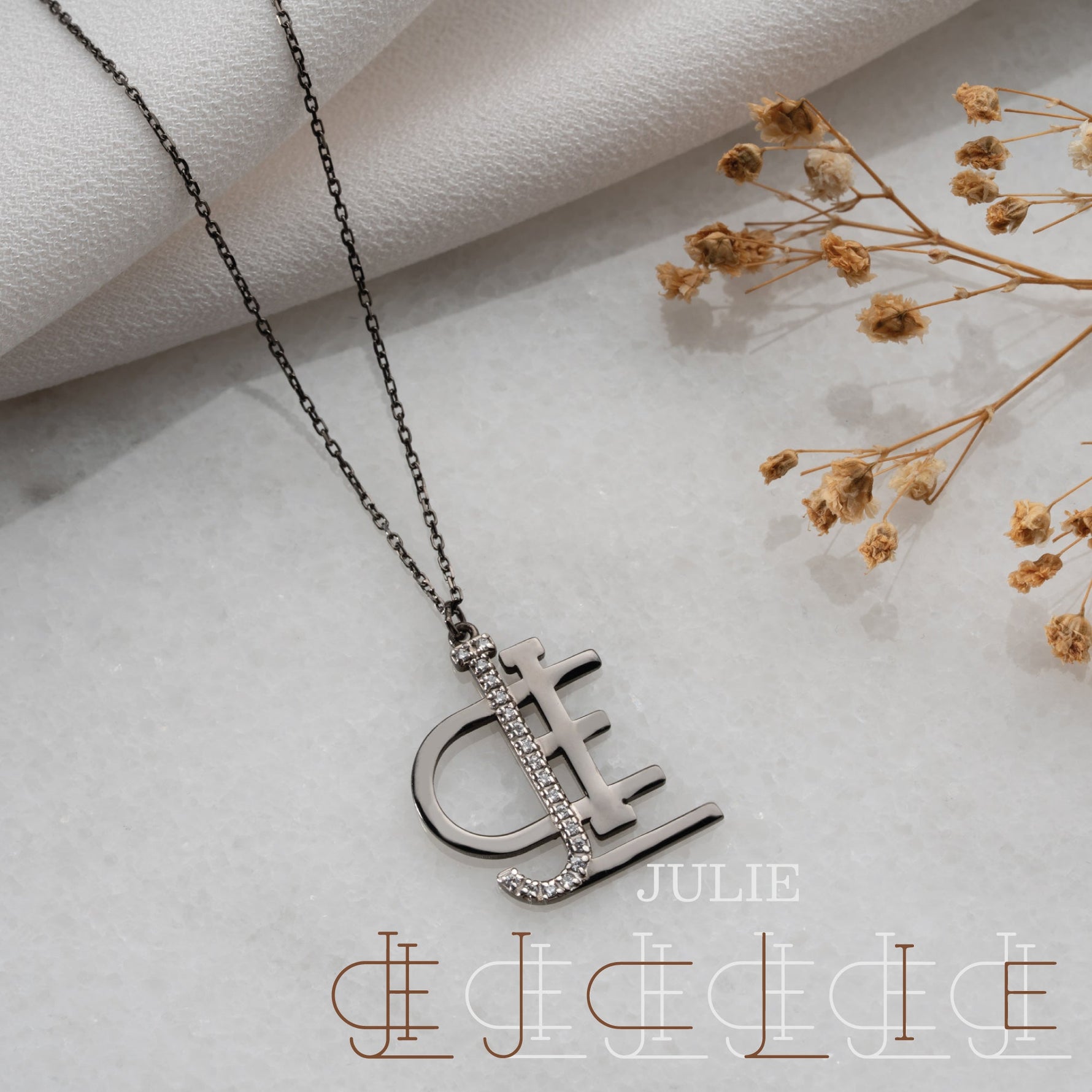 Personalized Name Necklace with Diamond First Letter – A Symbol of Light & Meaning