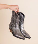 Jersey Metallic Boot in Silver Naughty Monkey