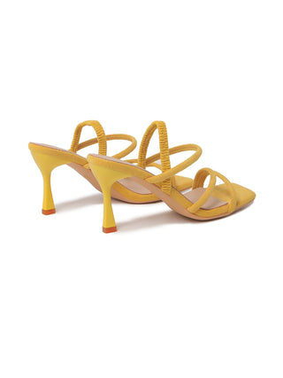 Julie | Yellow