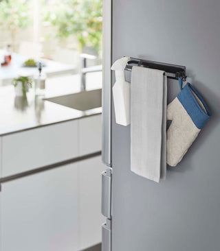 Magnetic Kitchen Towel Hanger - Steel - By Baano
