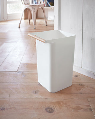 Trash Can - By Baano