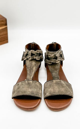 Loop D Loop Sandals in Black Naughty Monkey