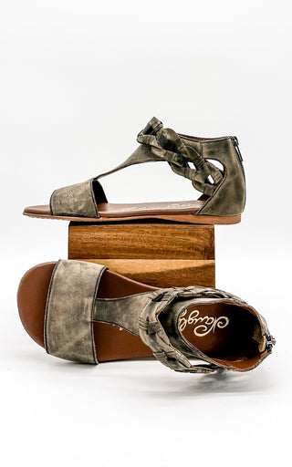 Loop D Loop Sandals in Black Naughty Monkey