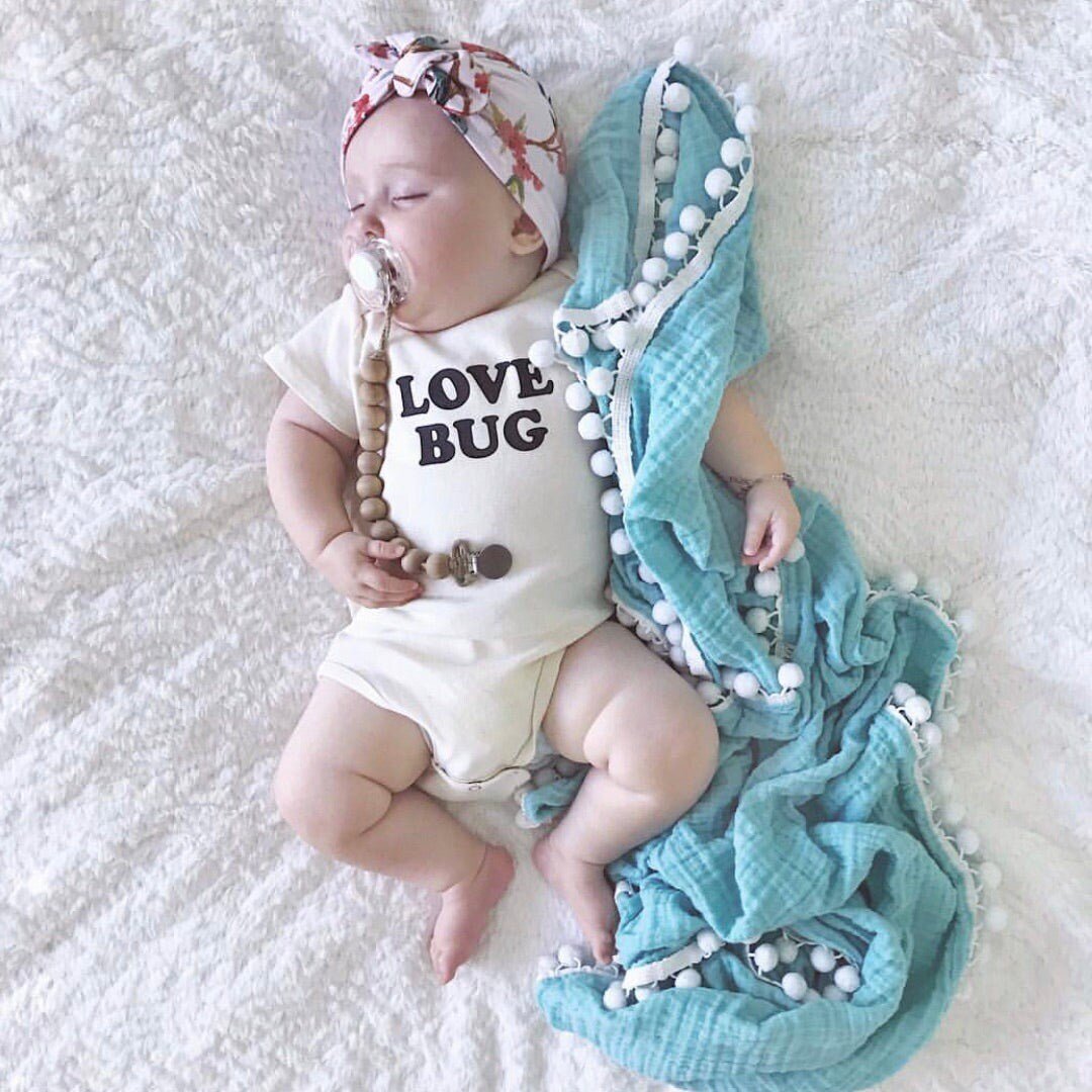 Love Bug Organic Baby Bodysuit Tenth & Pine