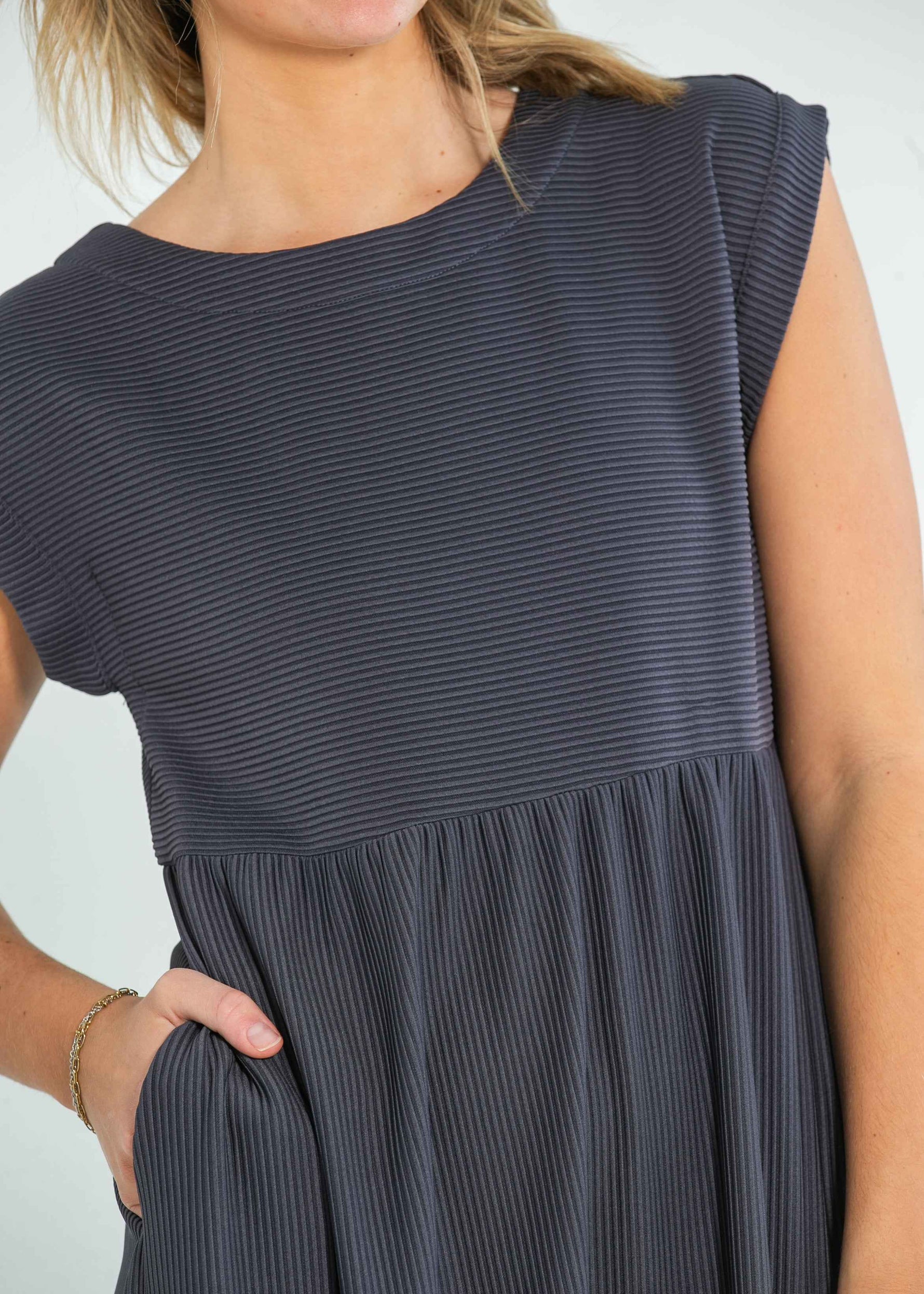 Olivia A-line Solid Midi Dress - Glamourous Grace