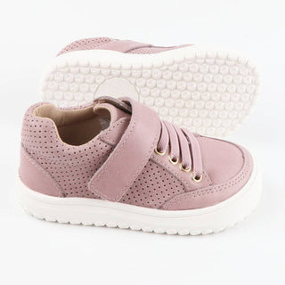 The Play Perfect Low Top - Glamourous Grace