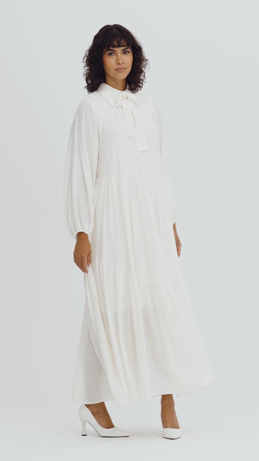 BABY COLLAR OVERSIZED DRESS: The Perfect Blend of Elegance and Comfort