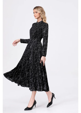 Glamourous Grace