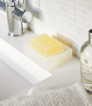 Self-Draining Soap Dish - Silicone - By Baano