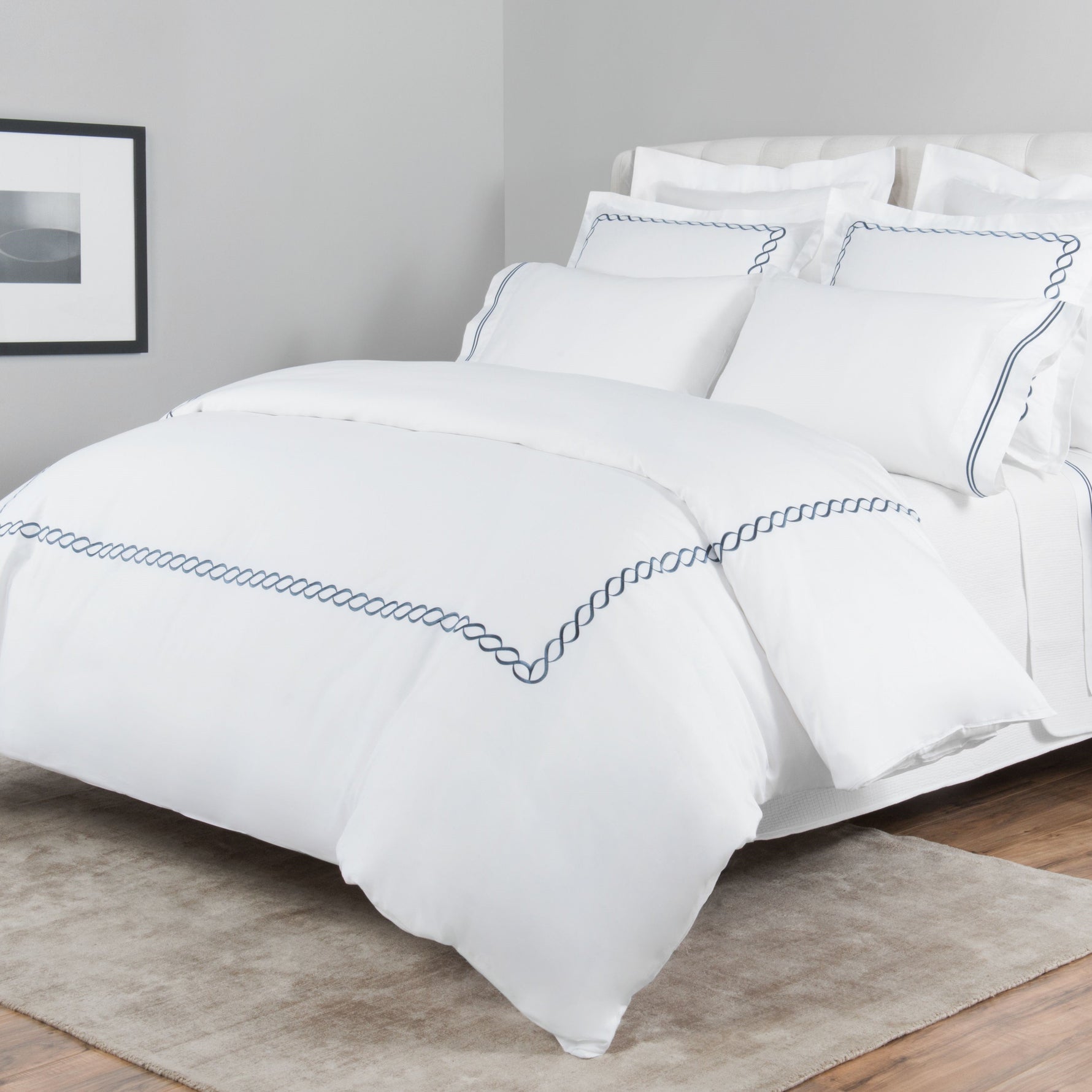 600 Thread Count Rope Embroidered Duvet Set